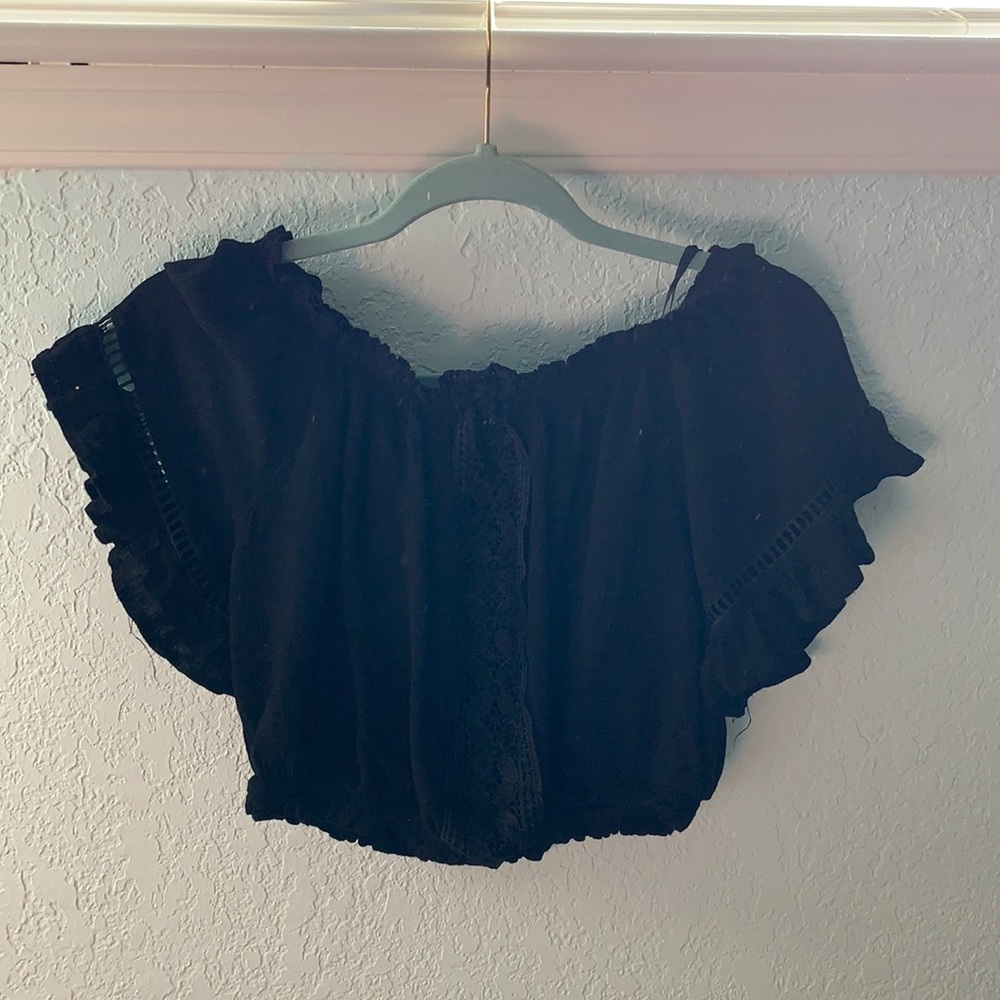 Black crop top